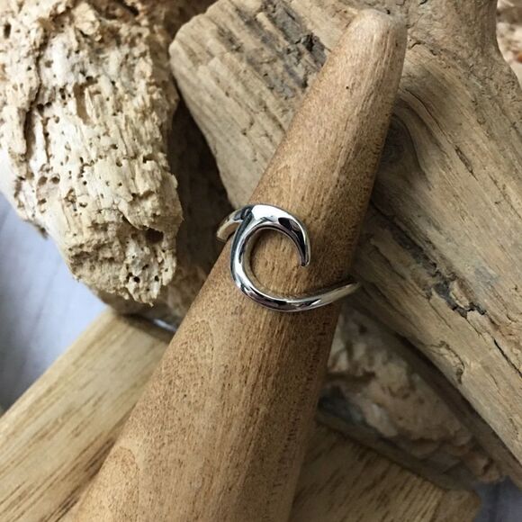 Sterling Silver Wave Toe Ring - Picture 1 of 3